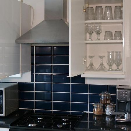 Milton Keynes Luxury Short Stay House With Wifi And Free Parking Wolverton  Dış mekan fotoğraf